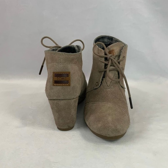 TOMS Desert Wedge Khaki Tan Suede Leather Booties Flannel Lined Size 6 W‎ - Picture 9 of 11